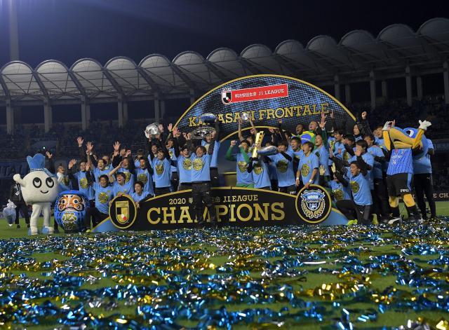 无关键词-恒大劲敌剑指联赛亚冠双冠王：努力让对手碰不到球