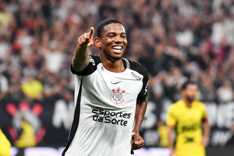 无关键词-米兰新闻网:米兰拒绝参与竞价,决定放弃引进科林蒂安中场安德烈