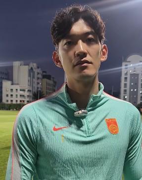 无关键词-颜骏凌:为武磊百场感到骄傲;李昊很有潜力,会帮他尽快融入